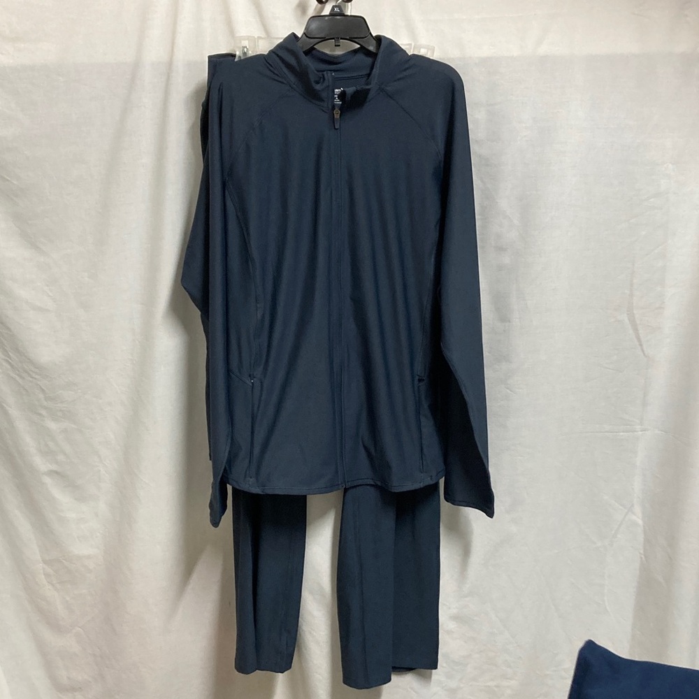 Old Navy Active Powersoft Jacket in Dark Gray Jacket 4X Pants 2X